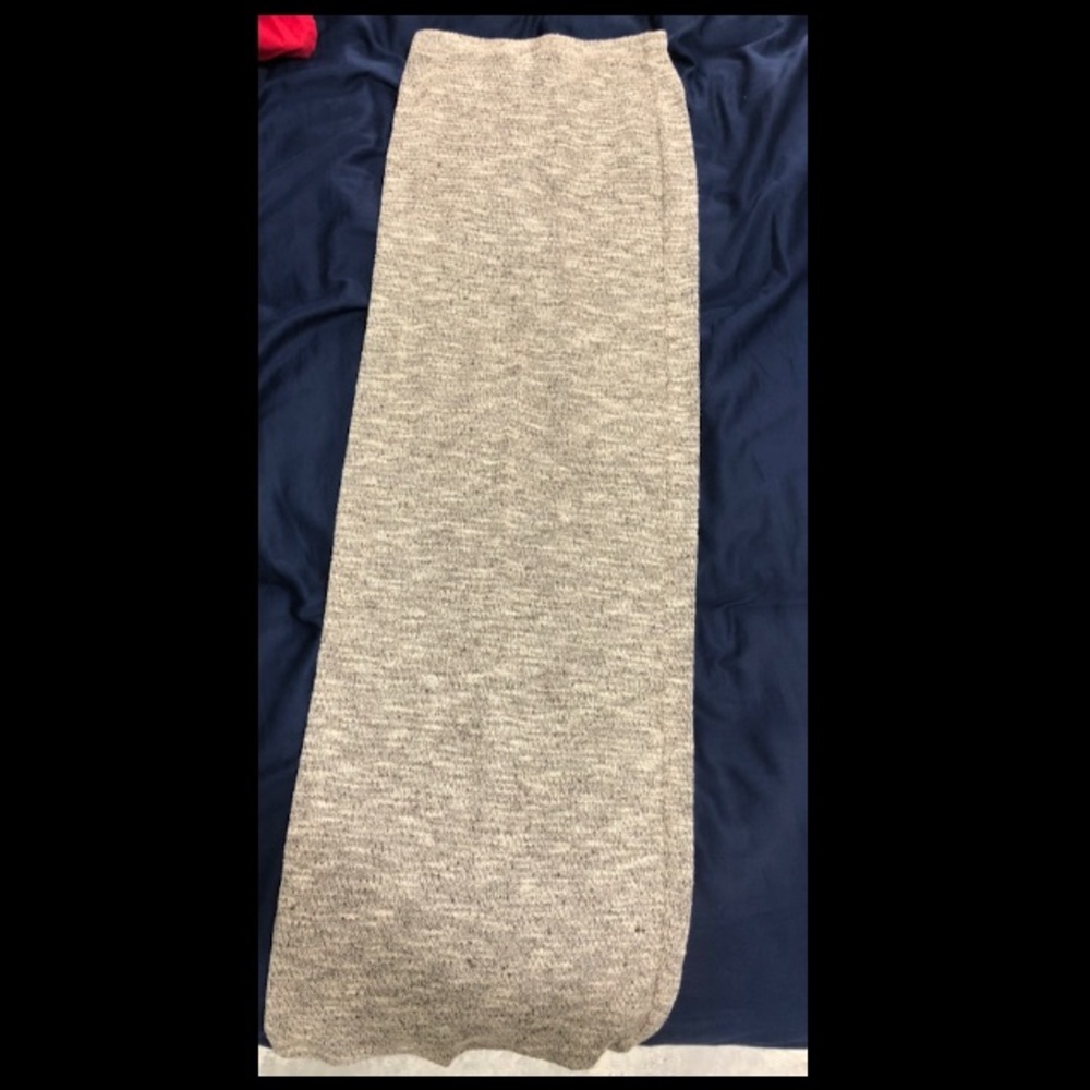 Knit skirt